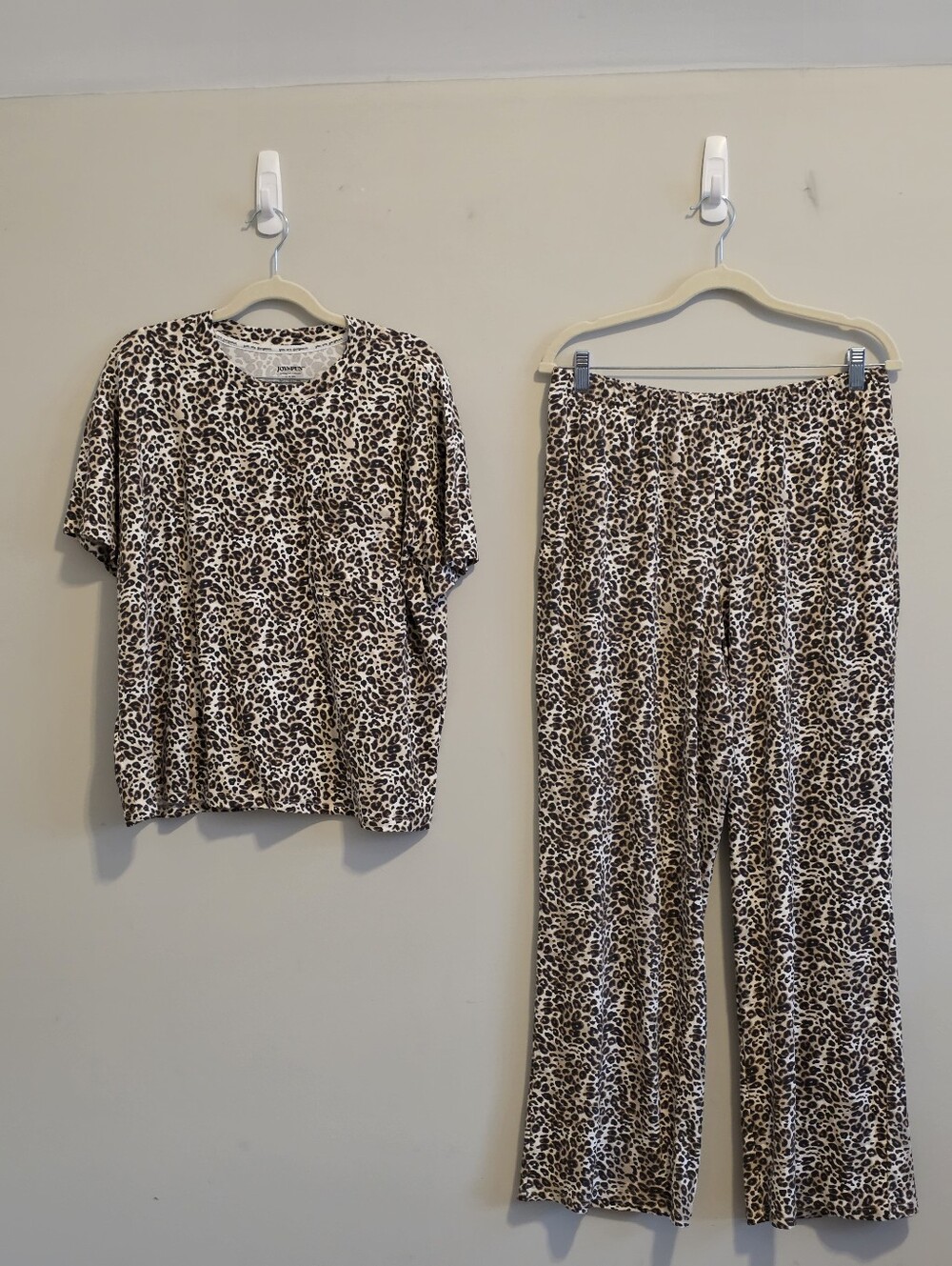 Joyspun Dreamy Soft Leopard Pajama Set